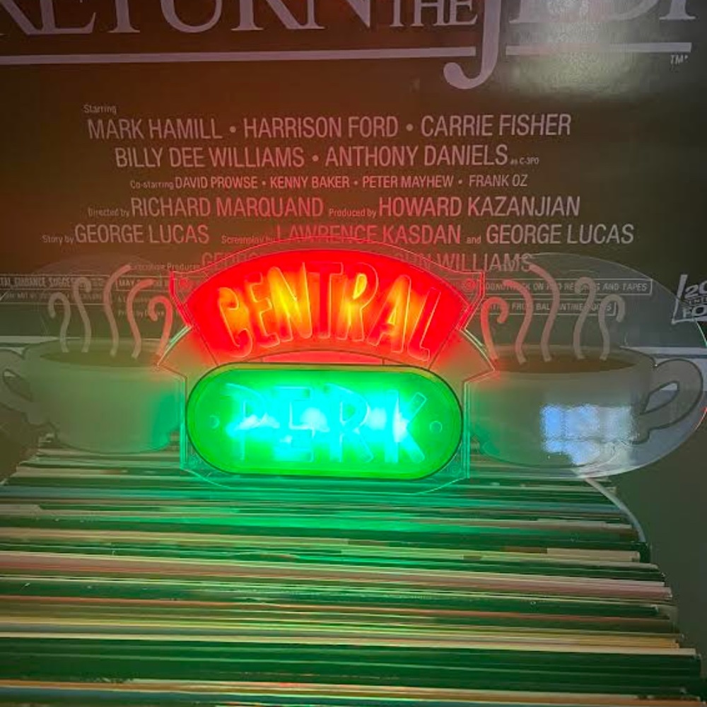 F.R.I.E.N.D.S Central Perk LED Neon Sign - Picture 5 of 5